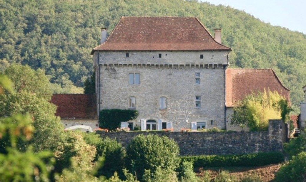 Magnificent Medieval Castle Overlooking The Lot Valley, With Swimming Pool, Outbuildings, Near Figea