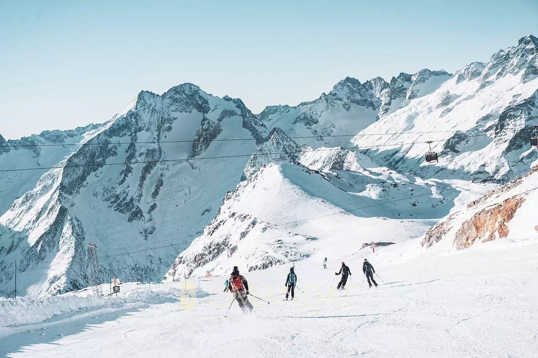 Chalet in Les Deux Alpes, Auvergne-Rhône-Alpes, France 4 - 14699787
