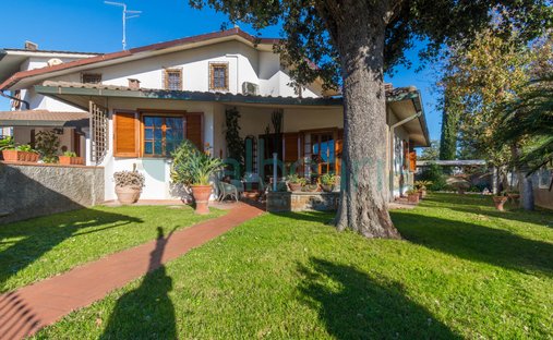 Villa in Zentrum, Follonica, Toskana 1