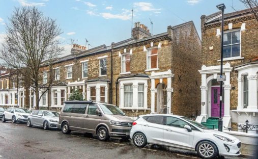 House in Tufnell Park, Islington, England 1