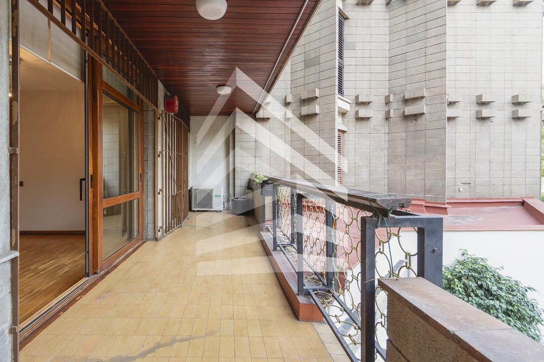 Apartment in Sarrià-Sant Gervasi, Barcelona, Spain 5 - 16324555