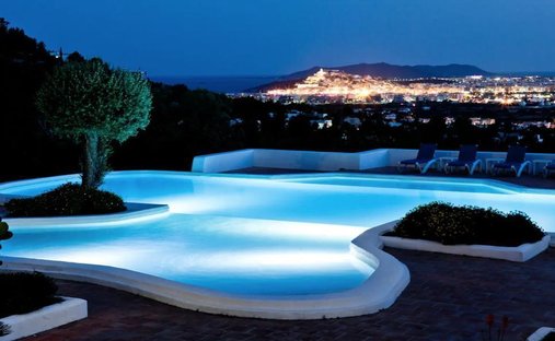 Villa in Santa Eulària des Riu, Balearische Inseln, Spanien 1