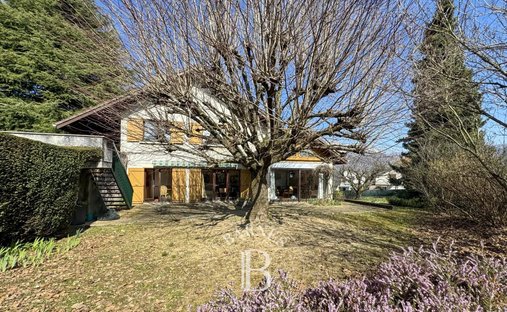 House in Barberaz, Auvergne-Rhône-Alpes, France 1