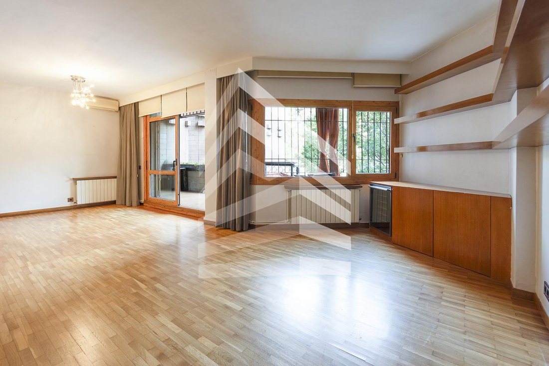 Apartment in Sarrià-Sant Gervasi, Barcelona, Spain 1 - 16324555