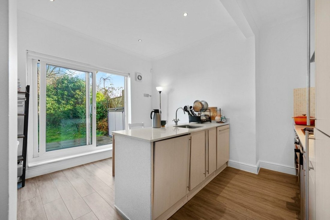 House in Holly Village, Haringey, England 3 - 17063078