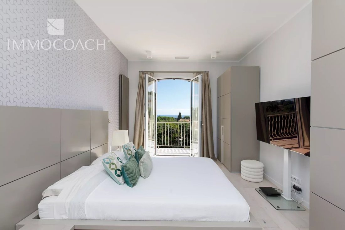 Villa in Mougins, Provence-Alpes-Côte d'Azur, France 5 - 17062198