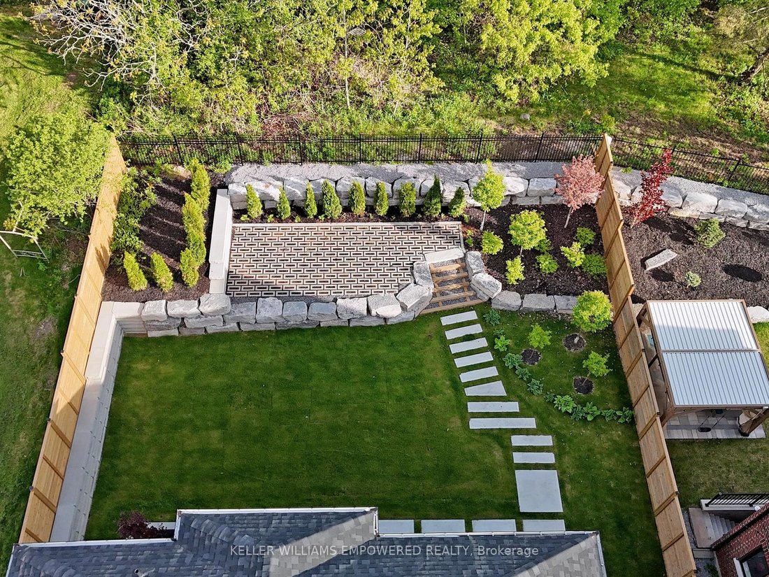 House in Gormley, Ontario, Canada 3 - 17062476