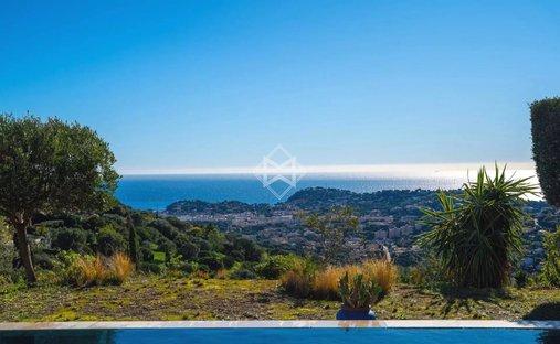 Villa in Nord, Cavalaire-sur-Mer, France 1