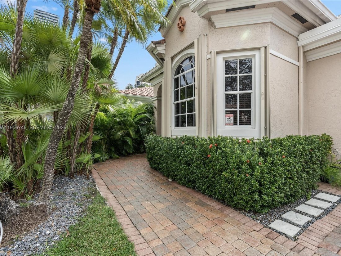 House in Sunny Isles Beach, Florida, United States 3 - 17062926