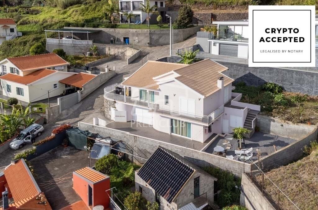 Villa in Arco da Calheta, Madeira, Portugal 1 - 17062668