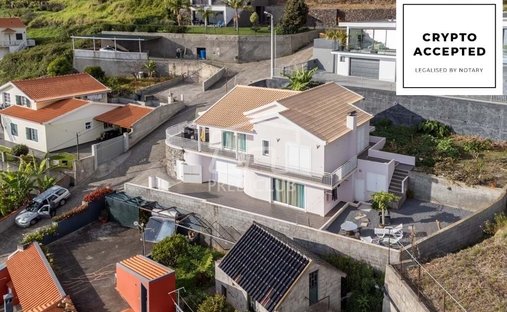 Villa in Arco da Calheta, Madeira, Portugal 1