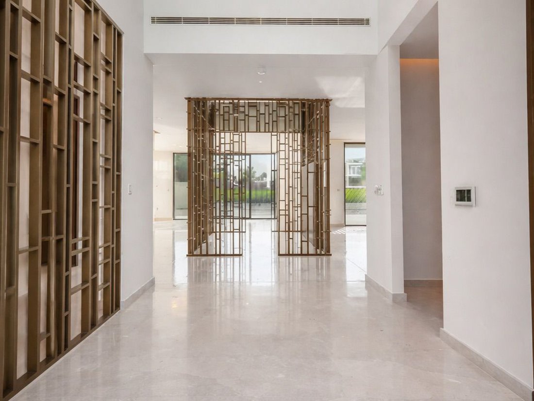 Villa in Hadaeq Sheikh Mohammed Bin Rashid, Dubai, United Arab Emirates 5 - 17061869