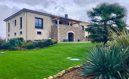 Villa in Centre Ancien, Figeac, France 1