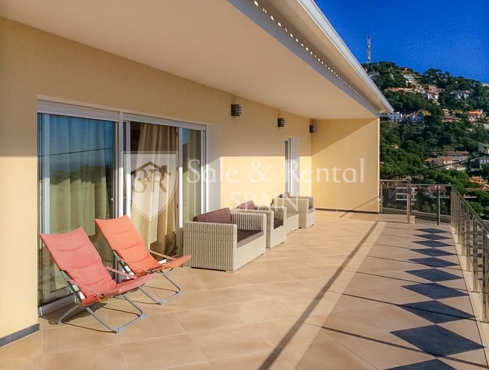 Chalet in Lloret de Mar, Catalonia, Spain 3 - 16965322