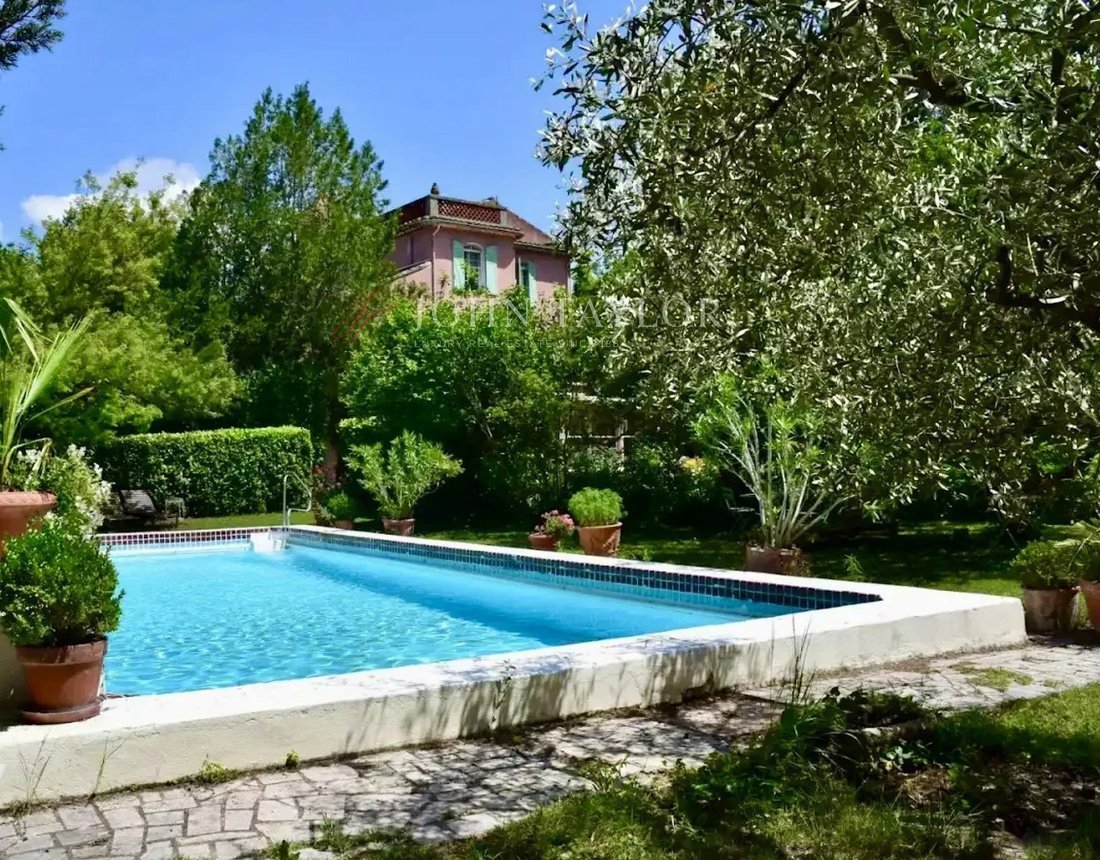 House in Orgon, Provence-Alpes-Côte d'Azur, France 2 - 15723632