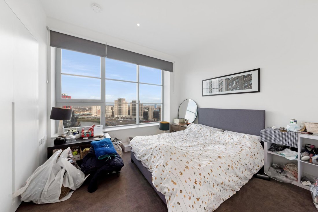 Apartment in Canning Town, Newham, England 5 - 17063176
