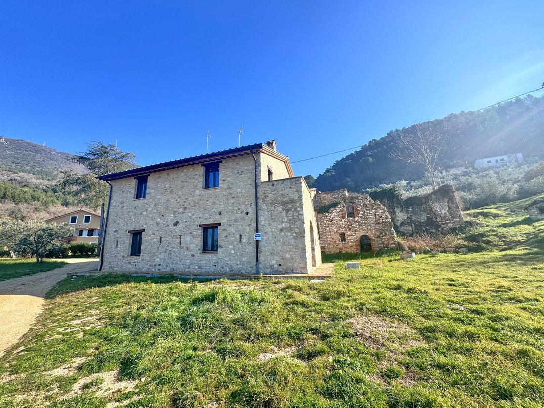 Casa de Campo en Spello, Umbría, Italia 4 - 17065186