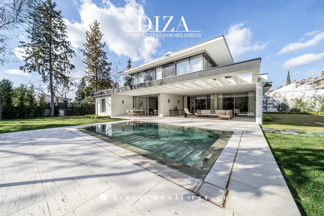 Villa in Moncloa-Aravaca, Madrid, Spain 3 - 15290261