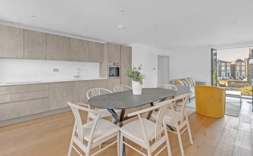 Apartment in Camden Town, Camden, England 1