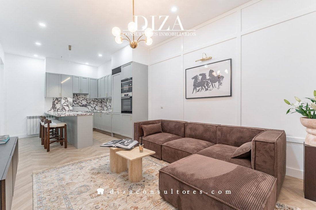 Appartamento a Centro, Madrid, Spagna 2 - 16960661