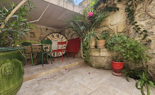 House in Centre Ville, Aigues-Mortes, France 1