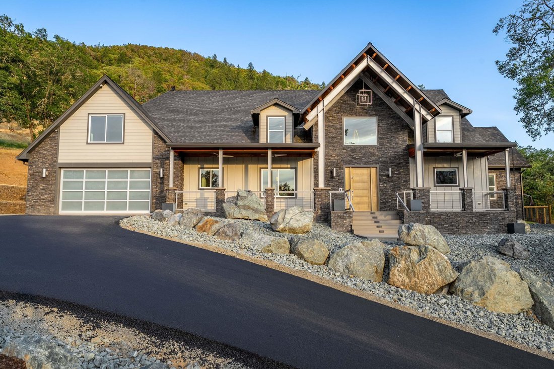 House in Gold Hill, Oregon, United States 1 - 17061378