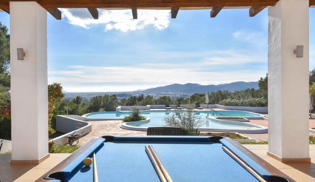 Villa in Santa Eularia des Riu, Balearic Islands, Spain 4 - 15884134