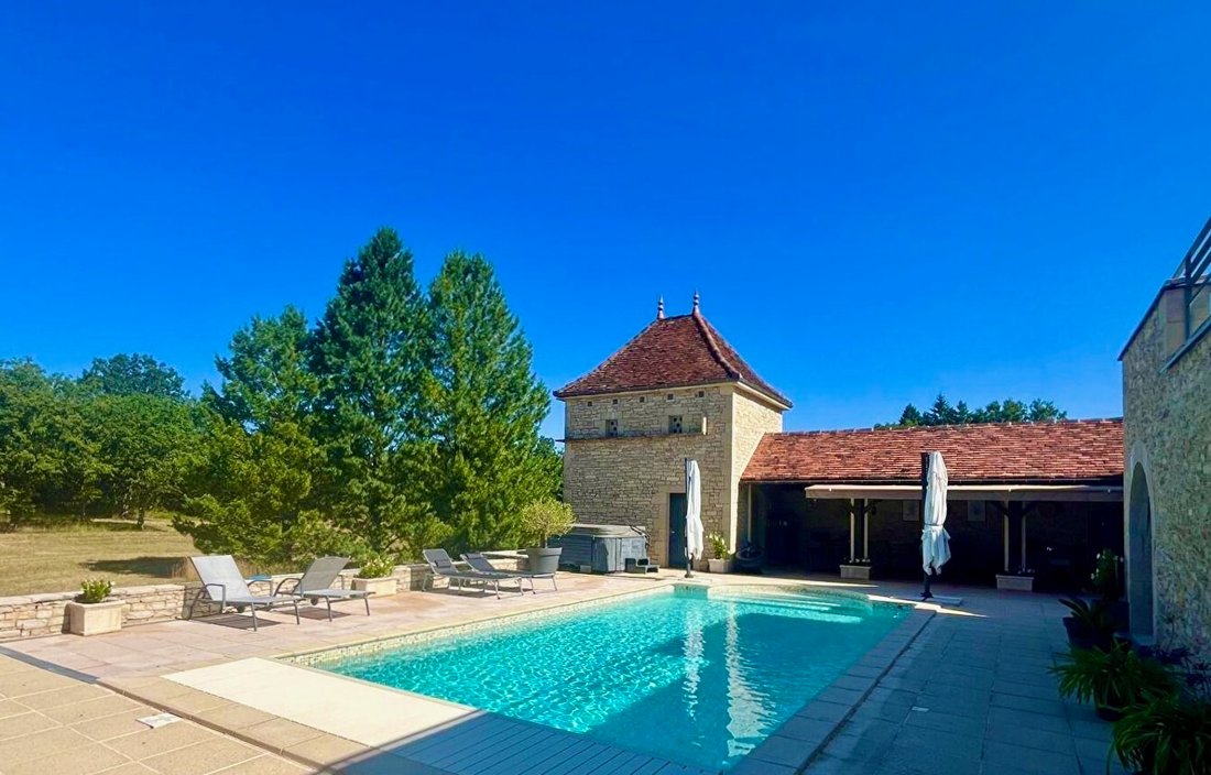 Estate in Centre Ancien, Figeac, France 1 - 17064203