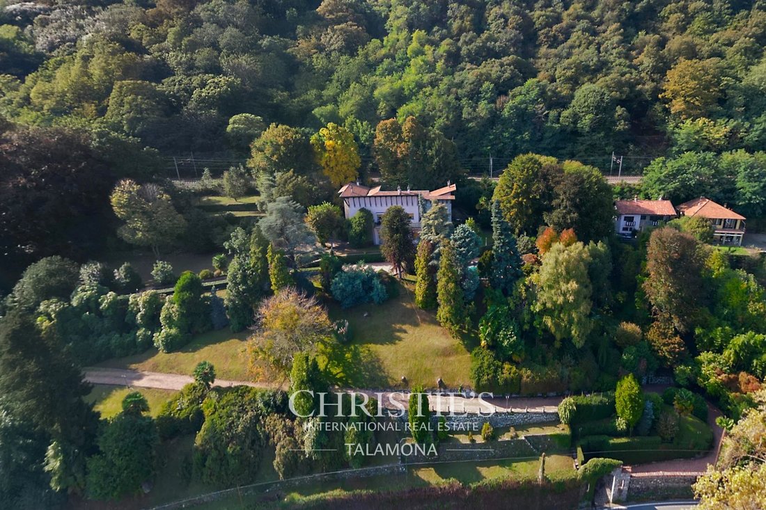 Villa in Belgirate, Piedmont, Italy 3 - 15362529