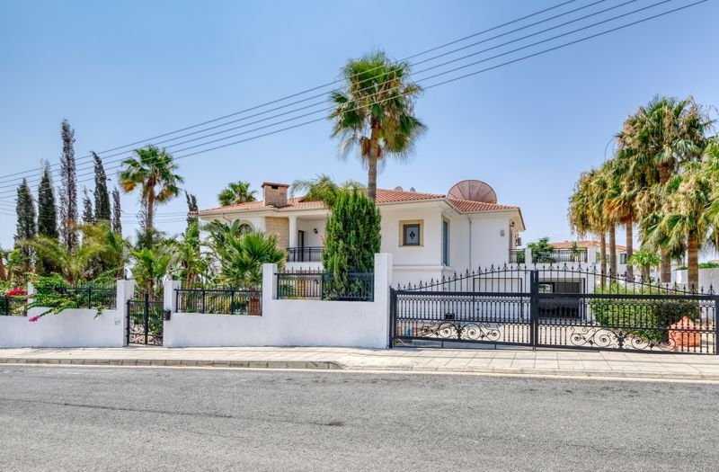 Villa in Oroklini, Larnaca, Cyprus 1 - 15990899