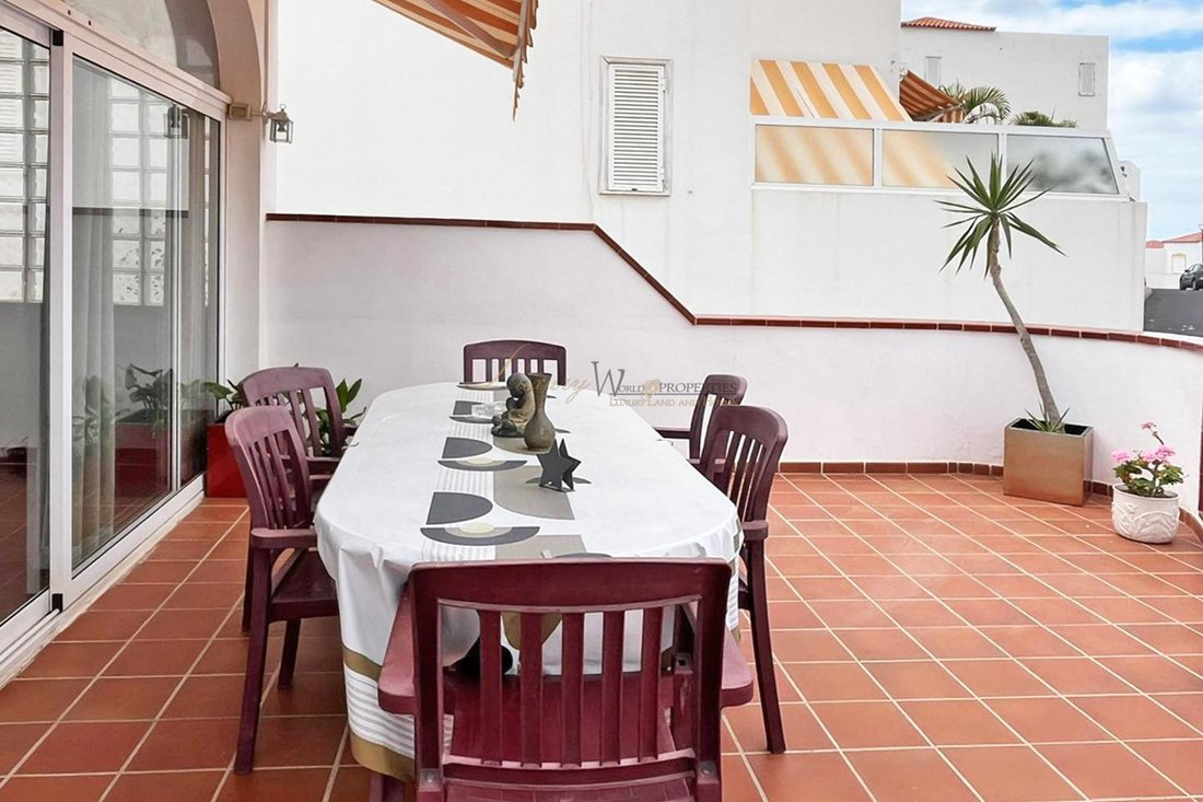 Townhouse in Costa Adeje, Adeje, Canary Islands 4 - 16712829