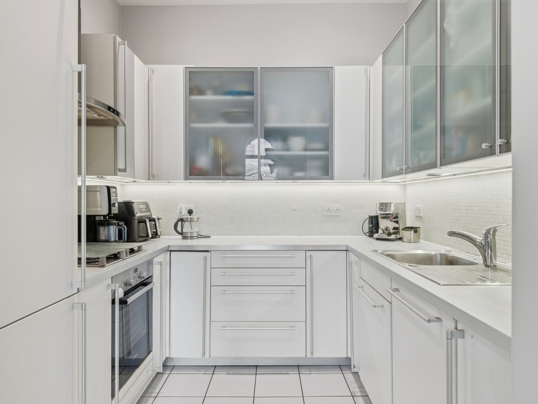 Apartment in South Kensington, Kensington And Chelsea, England 5 - 17064626