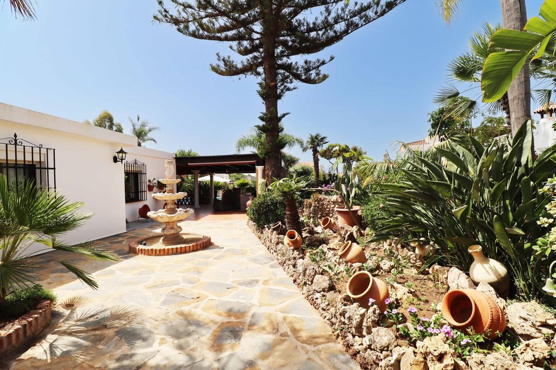 Villa in Marbella, Andalusia, Spain 5 - 16021754