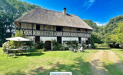 Domaine à Montivilliers, Normandie, France 1