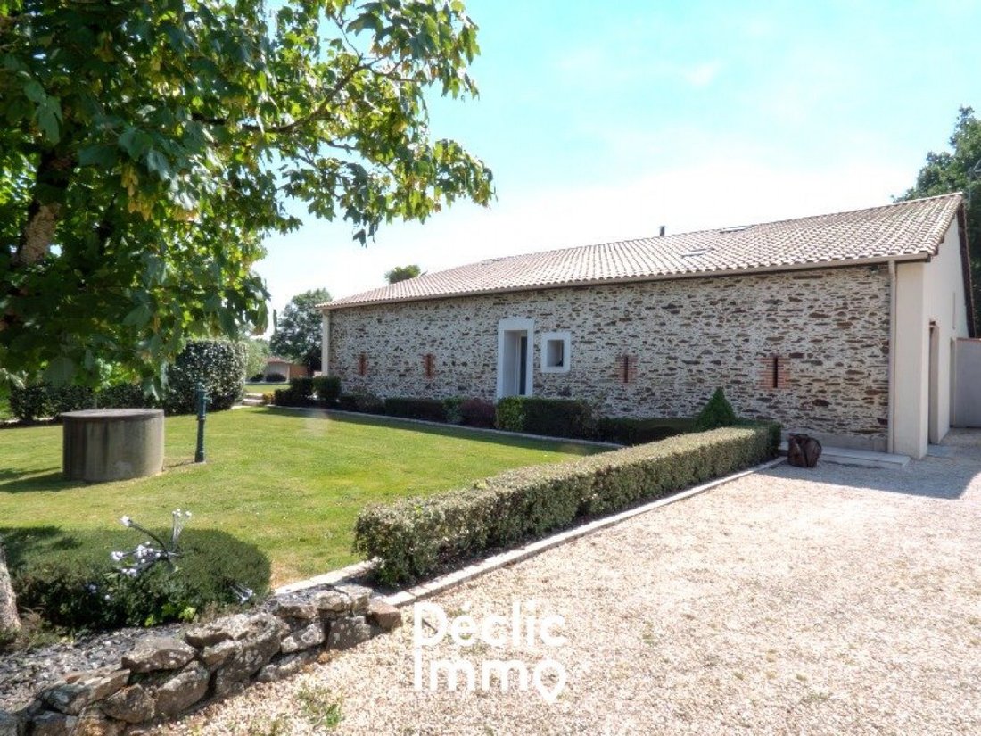 House in La Roche-sur-Yon, Pays de la Loire, France 5 - 17061970