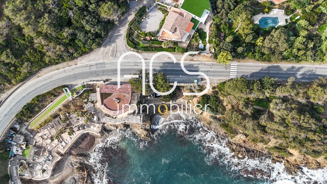 Villa in Les Issambres, Roquebrune-sur-Argens, France 5 - 17062094