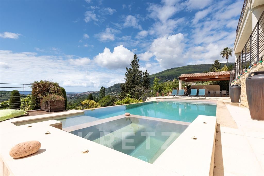 House in Châteauneuf-Grasse, Provence-Alpes-Côte d'Azur, France 3 - 16399503