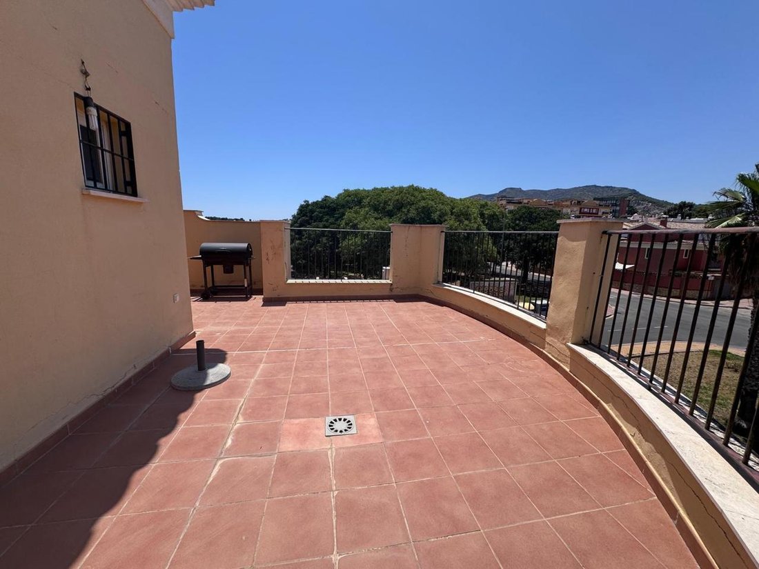 Townhouse in Churriana (District), Malaga, Spain 1 - 15882326