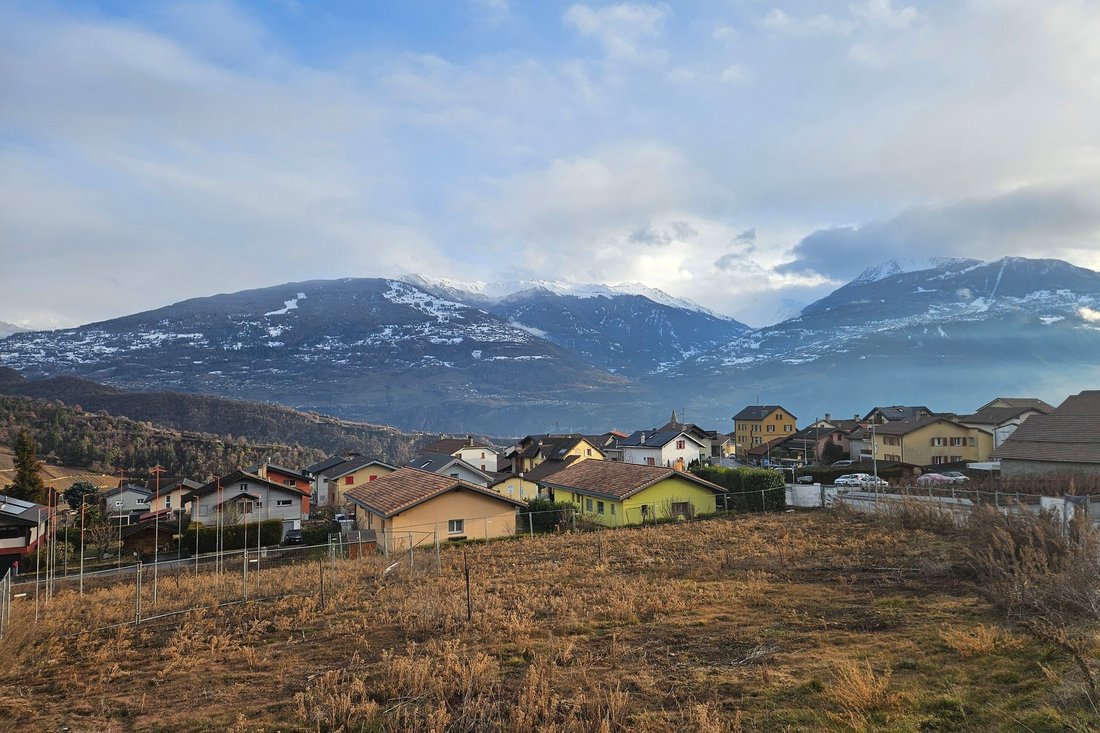 New Balcony Apartment On The Right Bank