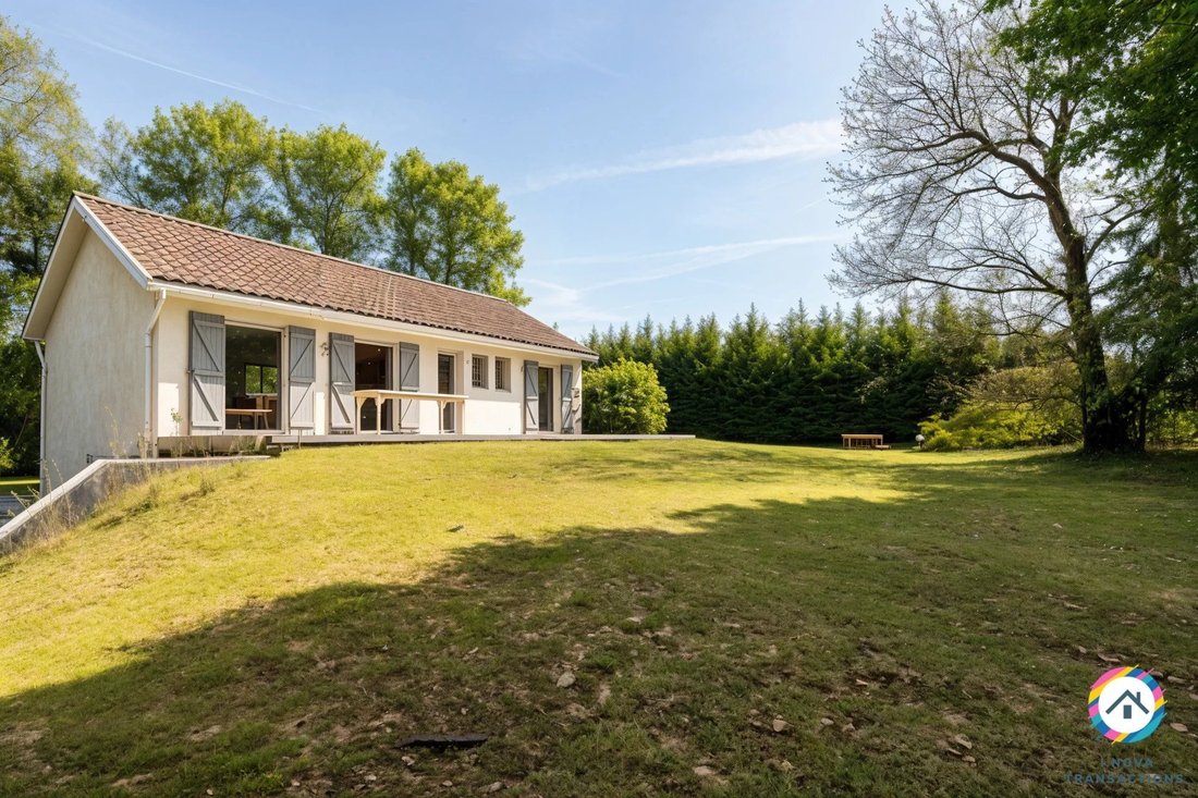 House in Montmerle-sur-Saone, Auvergne-Rhône-Alpes, France 2 - 17062199