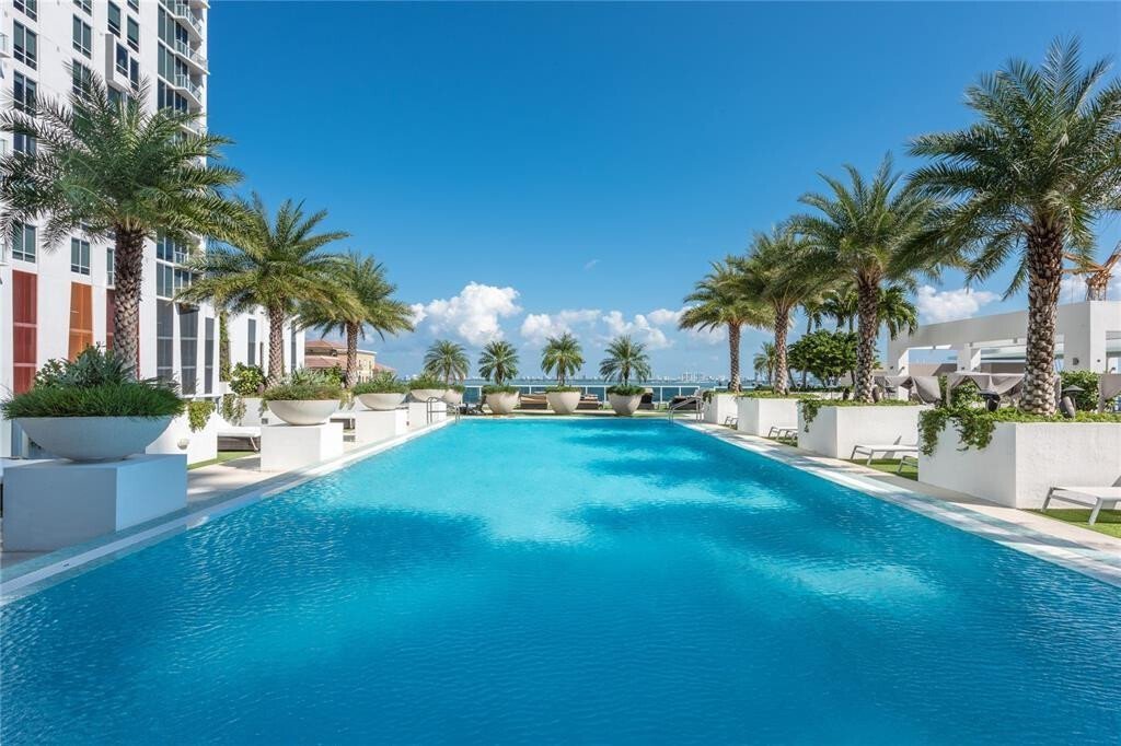 Condo in Miami, Florida, United States 2 - 17063569