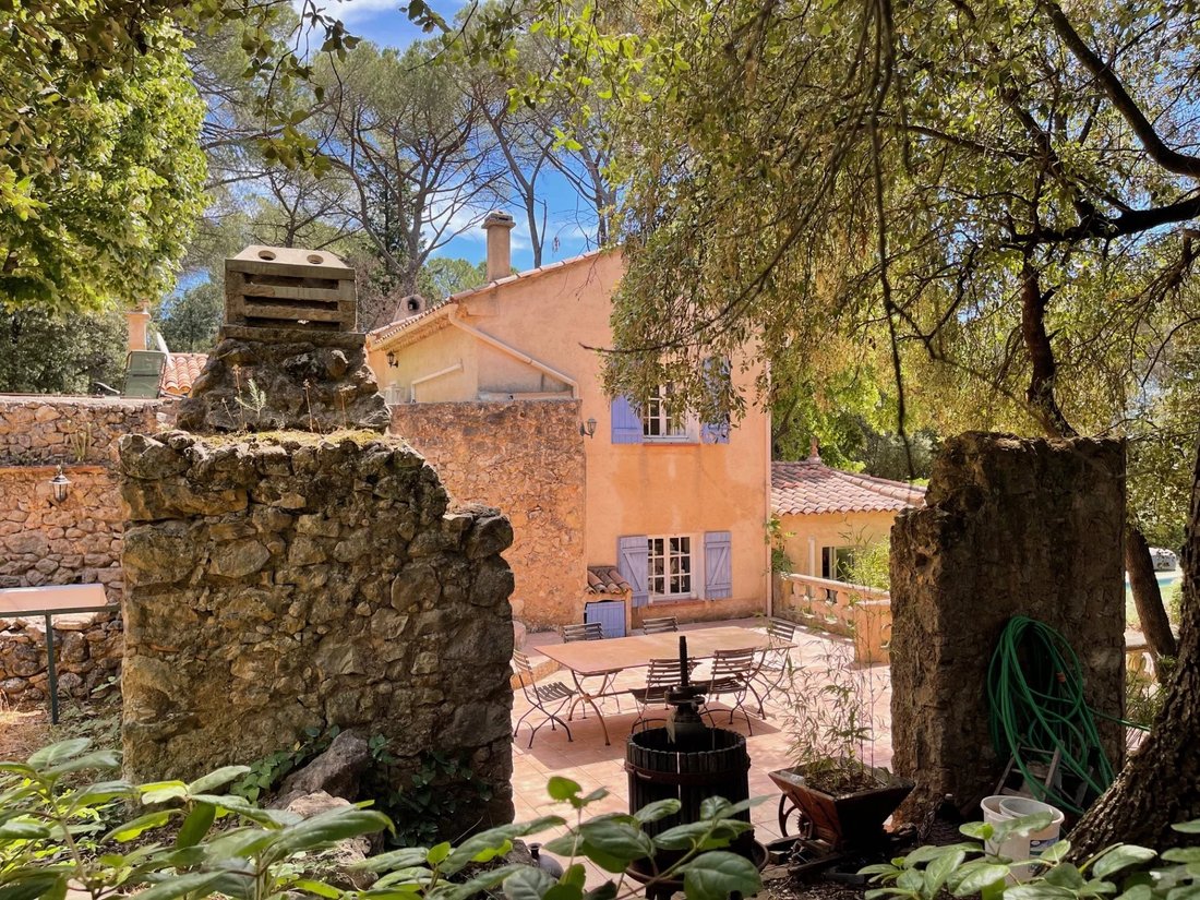 House in Brignoles, Provence-Alpes-Côte d'Azur, France 2 - 14452774