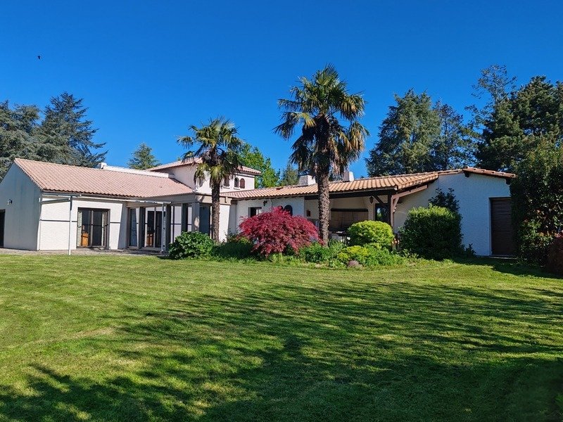 House in L'Oie, Pays de la Loire, France 1 - 17064636