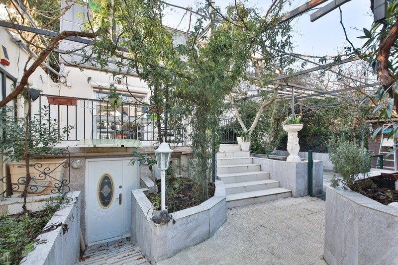 House in La Gare, Clamart, France 2 - 17064647