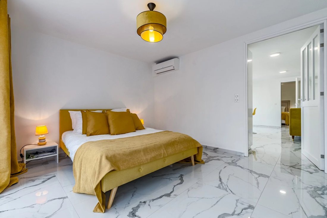 House in Grasse, Provence-Alpes-Côte d'Azur, France 3 - 14086458