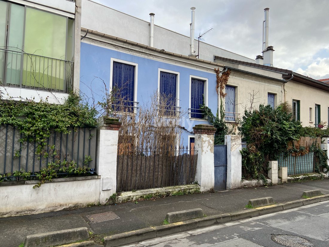 House in Arrondissement of Bobigny, Ile-de-France, France 1 - 17065406