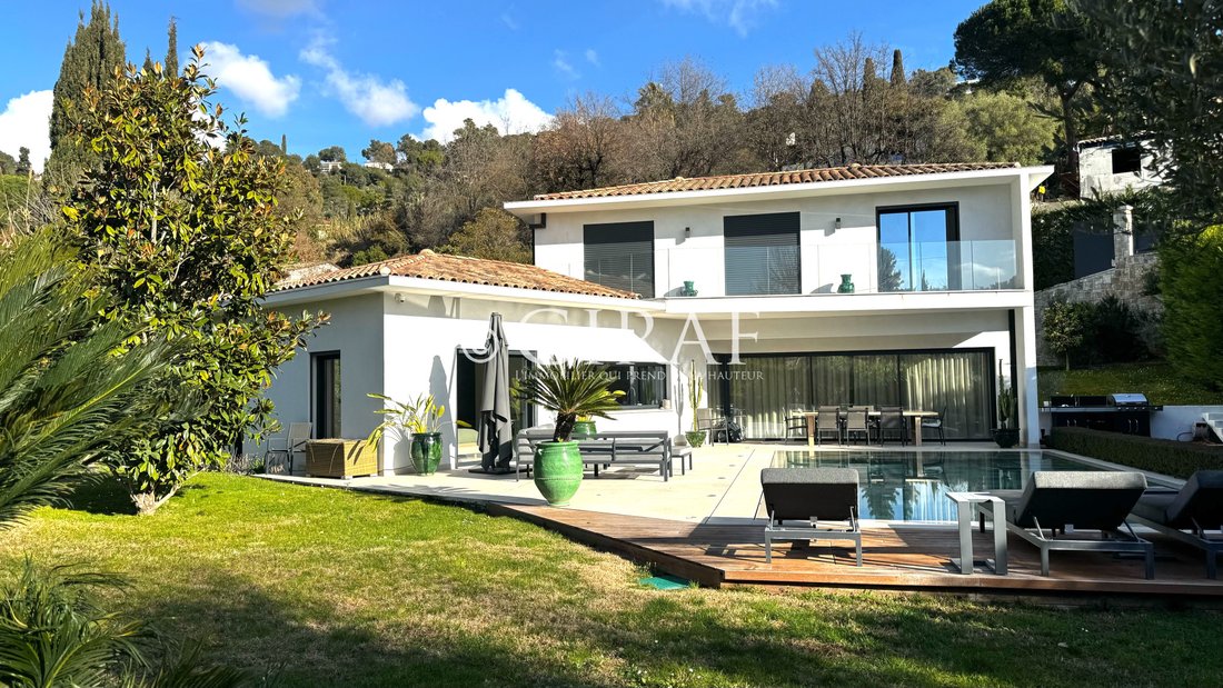 Villa in Saint-Paul-de-Vence, Provence-Alpes-Côte d'Azur, France 1 - 17064118