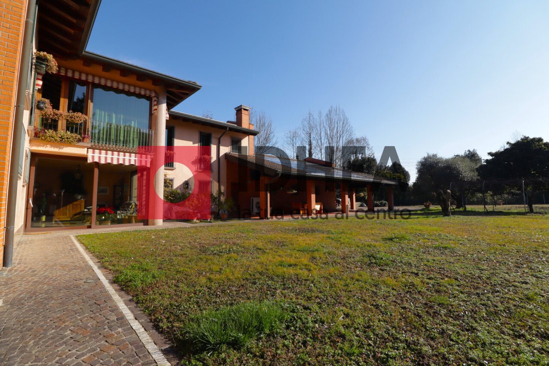 Villa in Saint Mary Del Rovere, Treviso, Italy 3 - 17064908