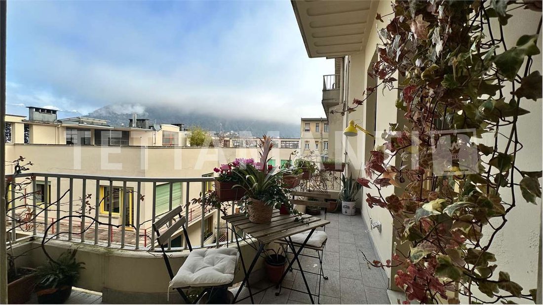 Apartment in Western Lake Center, Como, Lombardy 1 - 17051143