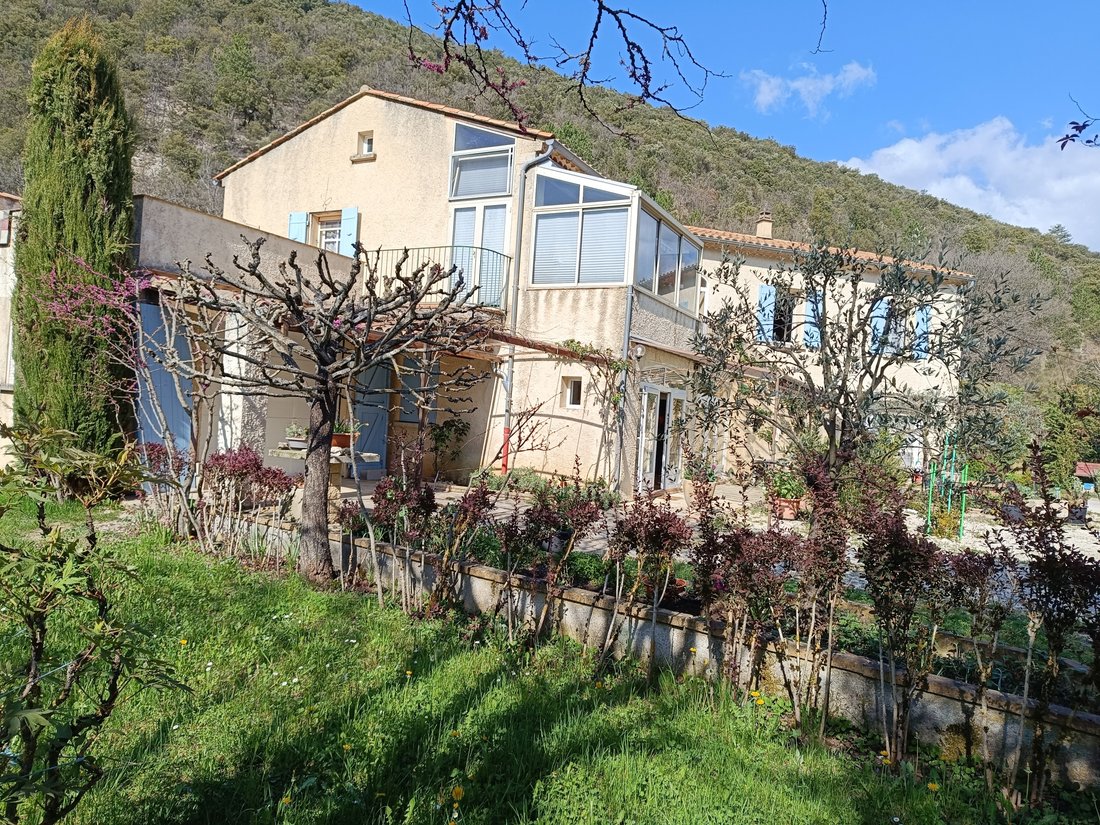 Villa in Savoillan, Provence-Alpes-Côte d'Azur, France 4 - 17064166